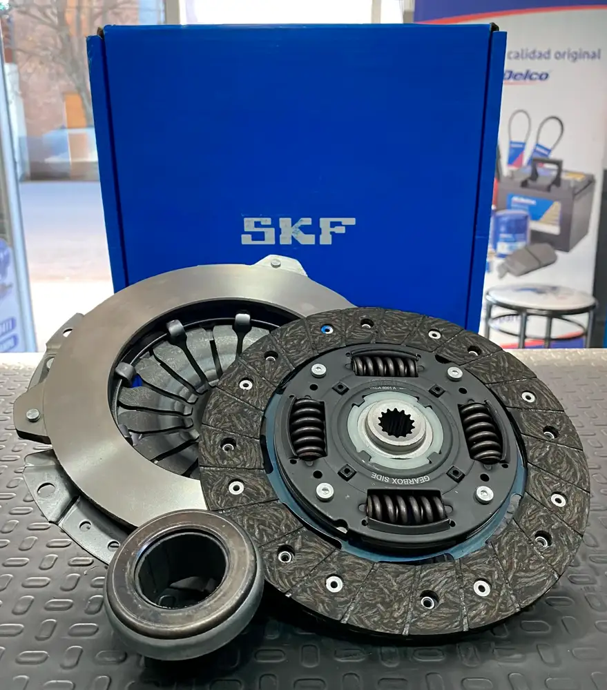 3032 KIT EMBRAGUE SKF CORSA 1.6 8V16V 200MM Kit Embrague SKF Corsa 1.6 8v/16v 200mm - Image 1